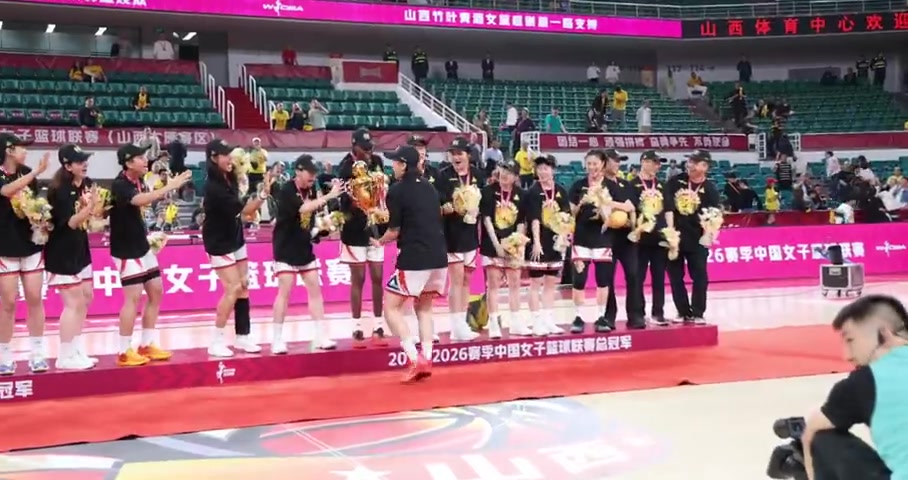 保利体育-高颂：五场鏖战拿下冠军 感恩同行的队友 我们是冠军🏆🏆🏆