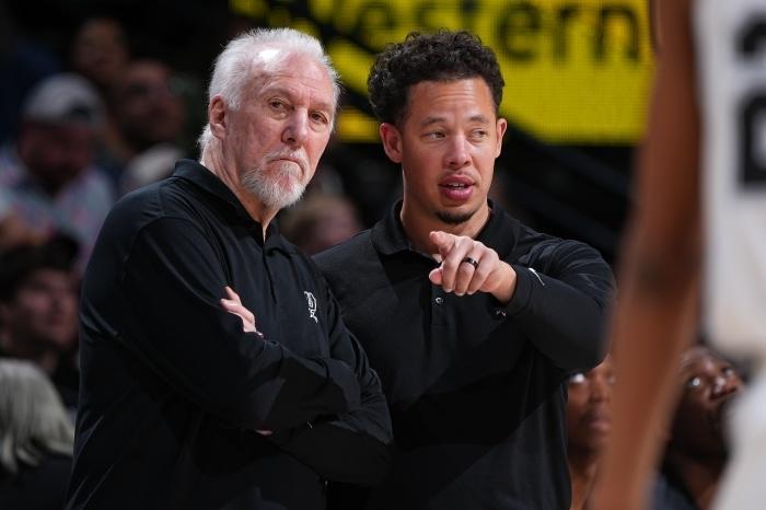 保利体育官方入口-NBA总决赛前数据深度分析!尼克斯马刺究竟谁能最终问鼎?